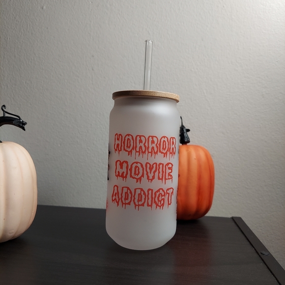 Horror Movie Addict frosted glass cup - Picture 4 of 4